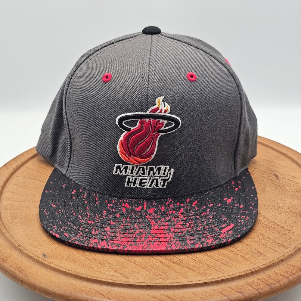 Mitchell & Ness Miami Heat Charcoal Grey Splatter Brim Snapback Hat Cap NBA